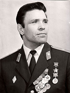 63612