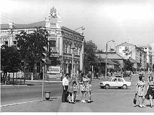 88559