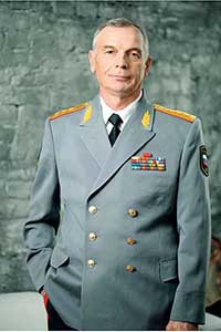 89020