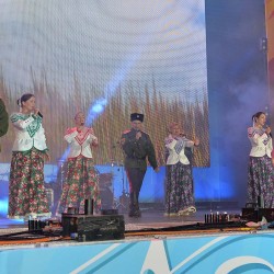 165.JPG