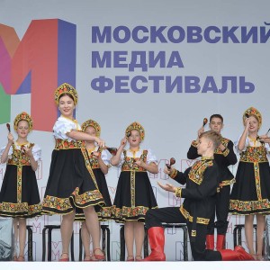 ГОСТЕЙ ПРИНИМАЛИ СМИ 
