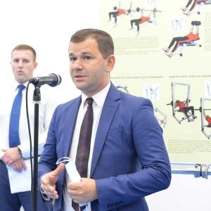 РАЗ, ДВА — ВЗЯЛИ!