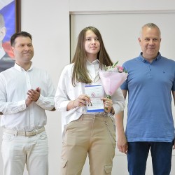 DSC_0122-(1).jpg