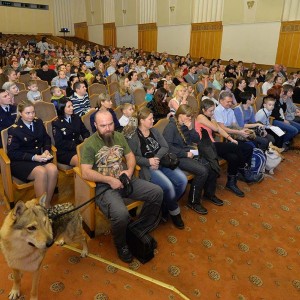 ВЕСЁЛЫЙ ПРАЗДНИК ДЛЯ МАЛЬЧИШЕК И ДЕВЧОНОК
