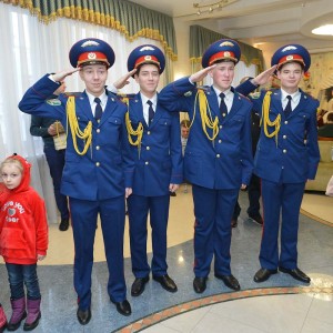 И МНОГО-МНОГО РАДОСТИ ДЕТИШКАМ ПРИНЕСЛА