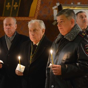 ЭТА ДАТА СО СЛЕЗАМИ НА ГЛАЗАХ 